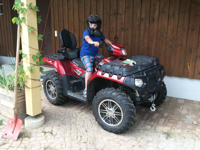 Gleb auf dem Quad